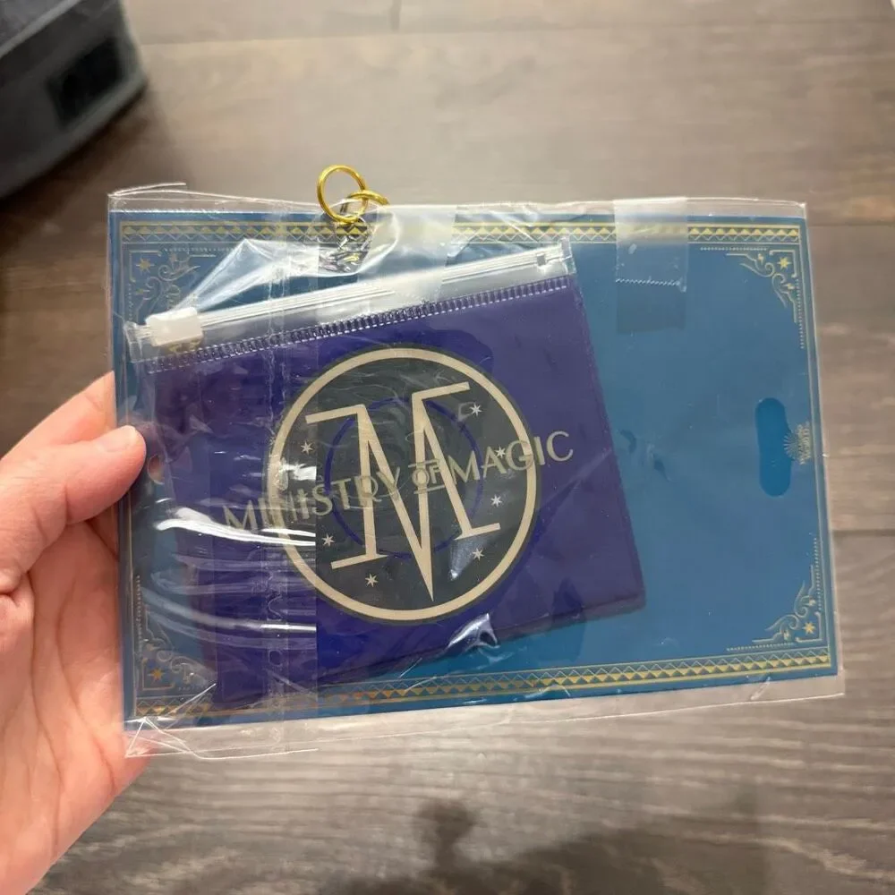Epic Universe Universal Studios Ministry of Magic Lanyard Pouch New Harry Potter